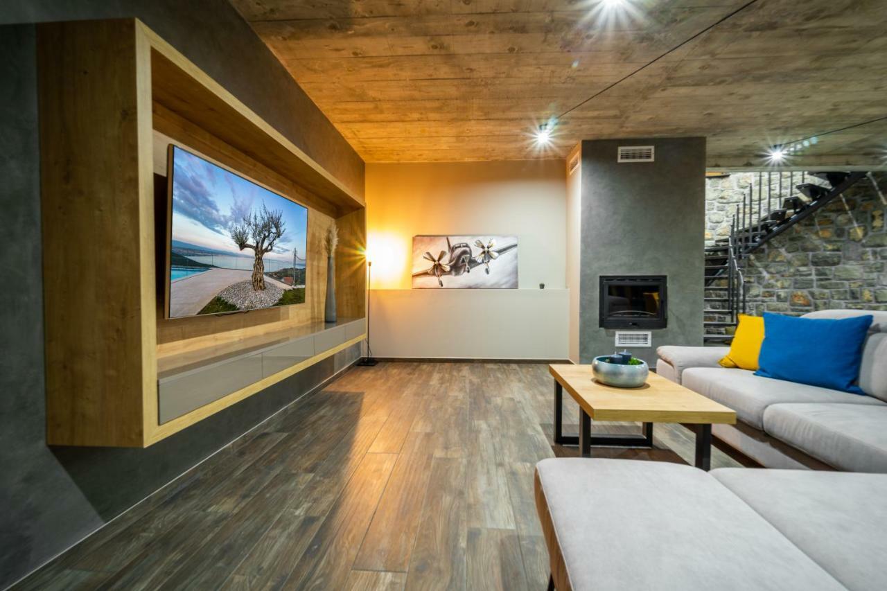 Villa Visum Poljane Exteriör bild